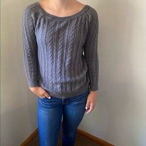 American Eagle Outfitters Gray Crew Neck Sweater with Cable Knit Design